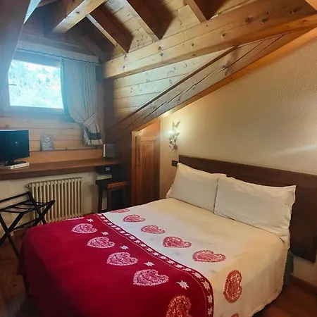 Hotel Lo Campagnar 3*