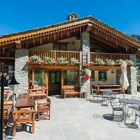 Lo Campagnar Hotel