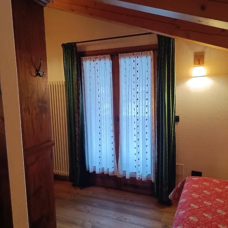 ロ カンパーニョル ホテル クールマイユール